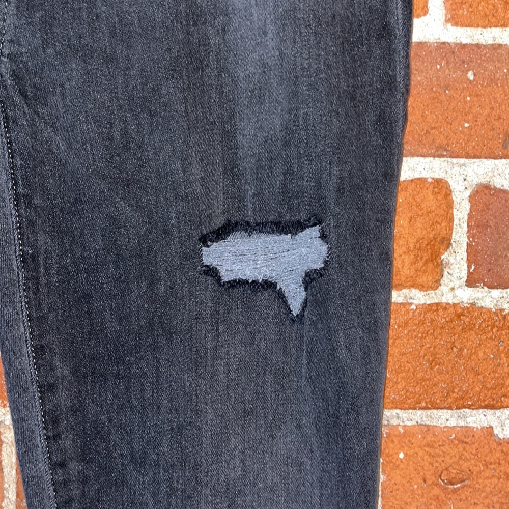 Joe’s Jeans Distressed Stretch Skinny Black, Size 29 - Picture 3 of 10